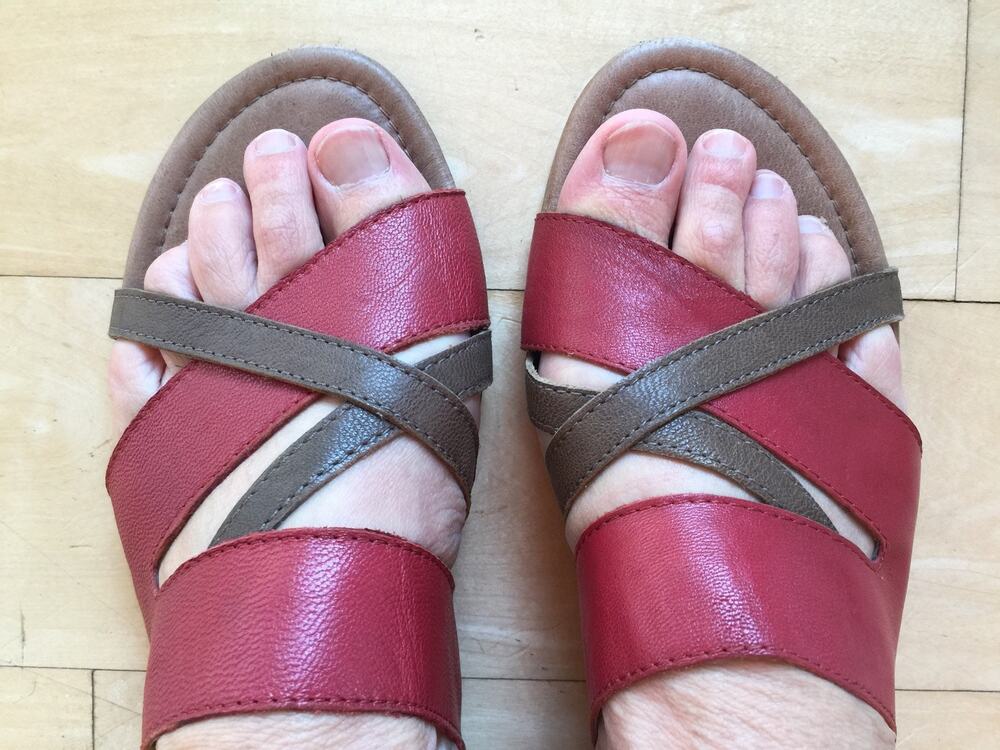 SEAL OF SUTRO SF Handmade Leather Flat Sandals Red / Brown Strappy "Frankie" 8.5